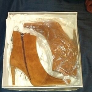 Charles David "HOPE" leather ankle boots.  Fringe detail.  Suede. Gorgeous